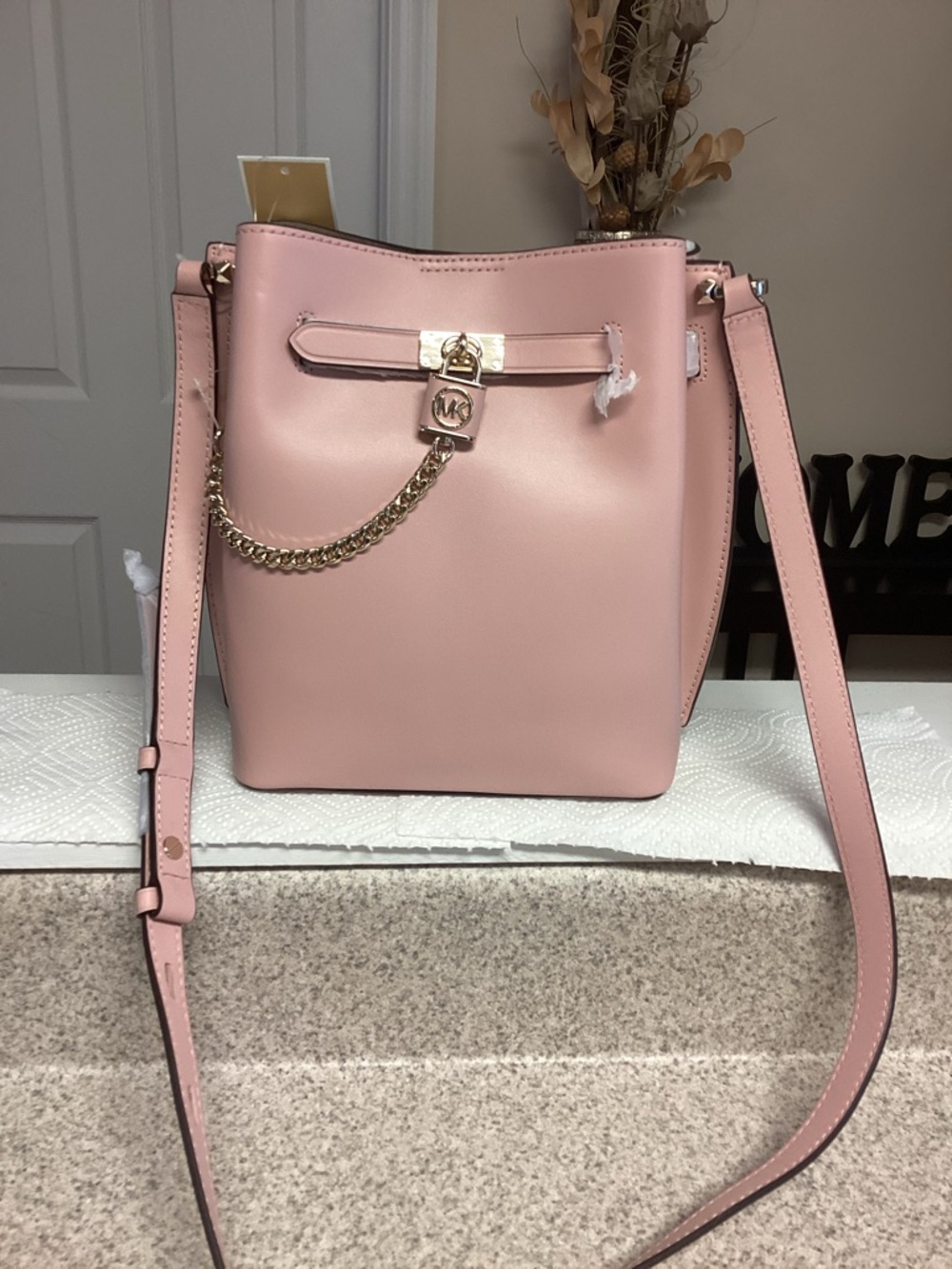Michael Kors Pink Hamilton Legacy
Messenger Handbag
